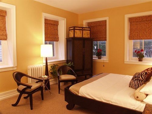 The National Hotel Frenchtown 外观 照片