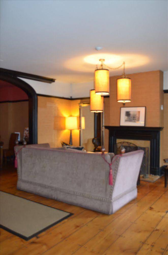 The National Hotel Frenchtown 外观 照片