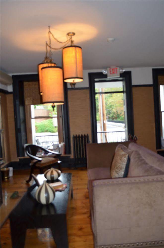 The National Hotel Frenchtown 外观 照片